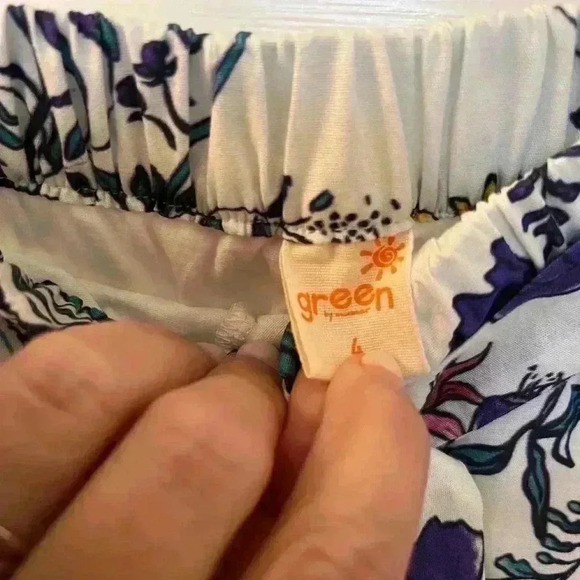 Girl’s Floral Top and Skirt by Green Clothing  Size 4 - Picture 7 of 10